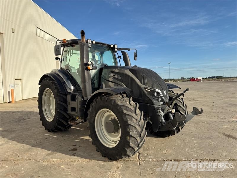 Valtra T214 Direct 4x4 Tracteur Agricole 4WD Tractor Tractores