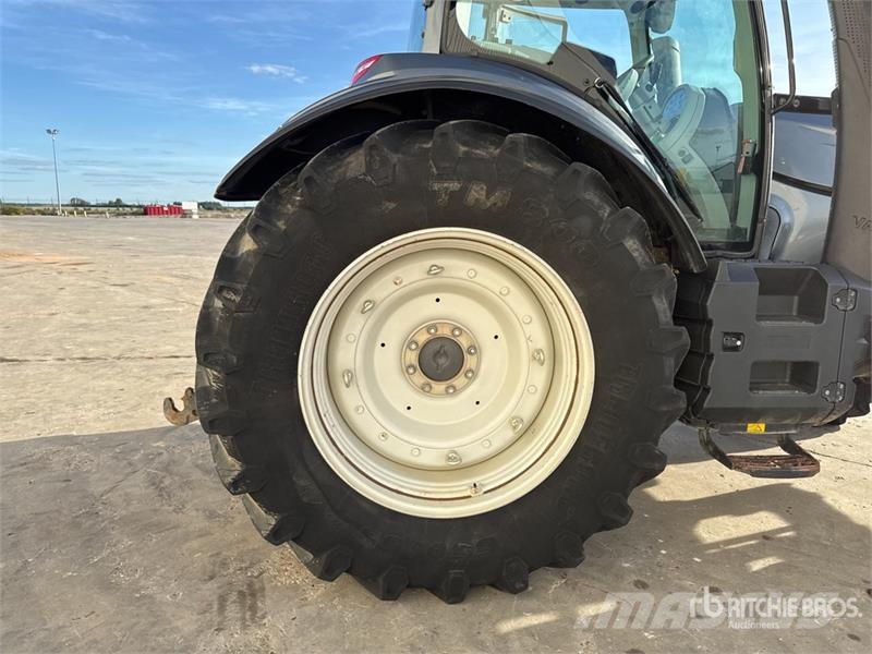 Valtra T214 Direct 4x4 Tracteur Agricole 4WD Tractor Tractores