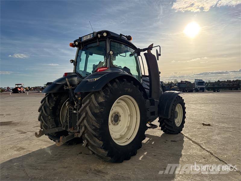 Valtra T214 Direct 4x4 Tracteur Agricole 4WD Tractor Tractores