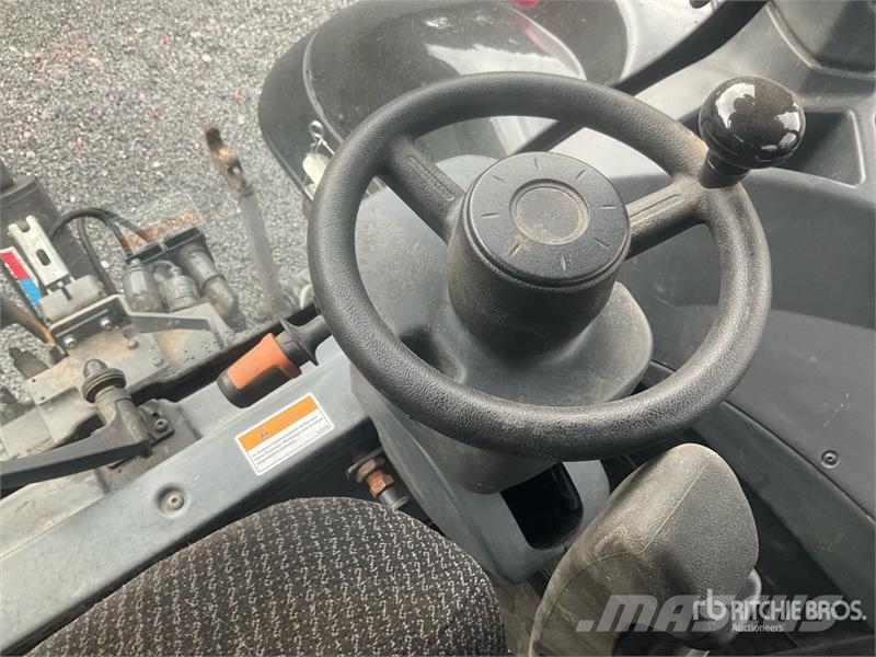 Valtra T235 Direct 4WD Tractor 트랙터
