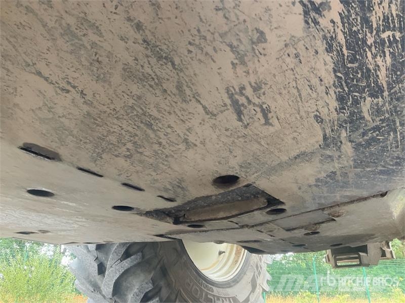 Valtra T254 Versu 4WD Tractor Traktori