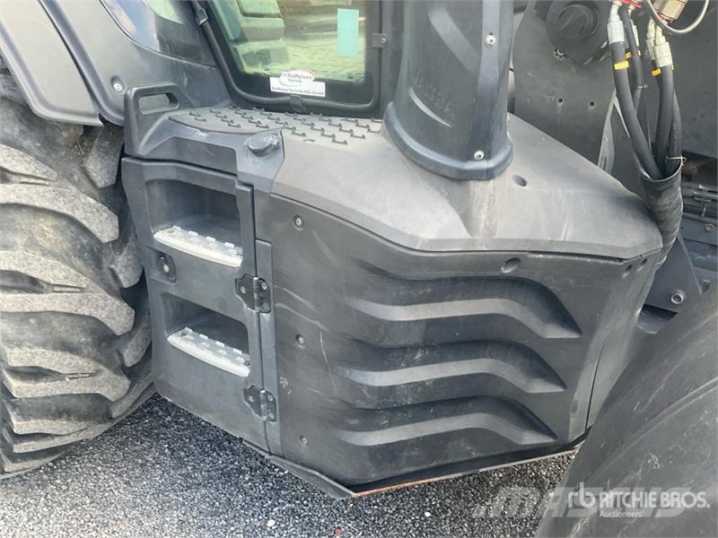 Valtra T254 Versu 4WD Tractor Traktori