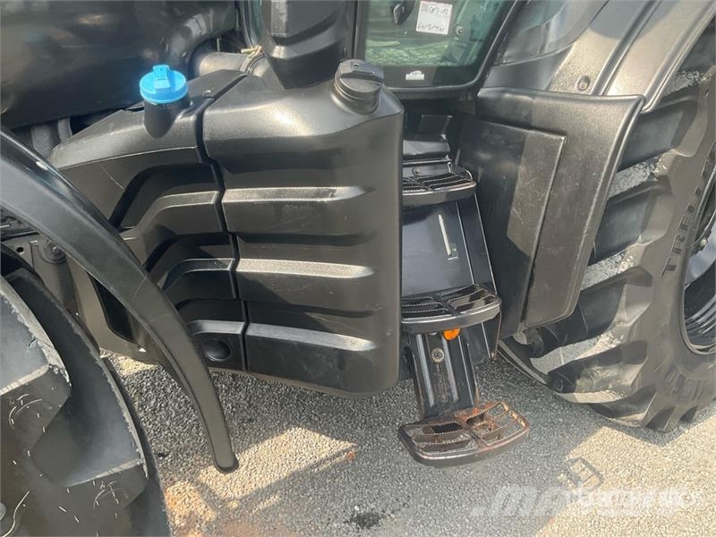 Valtra T255 Versu 4WD Tractor Traktori