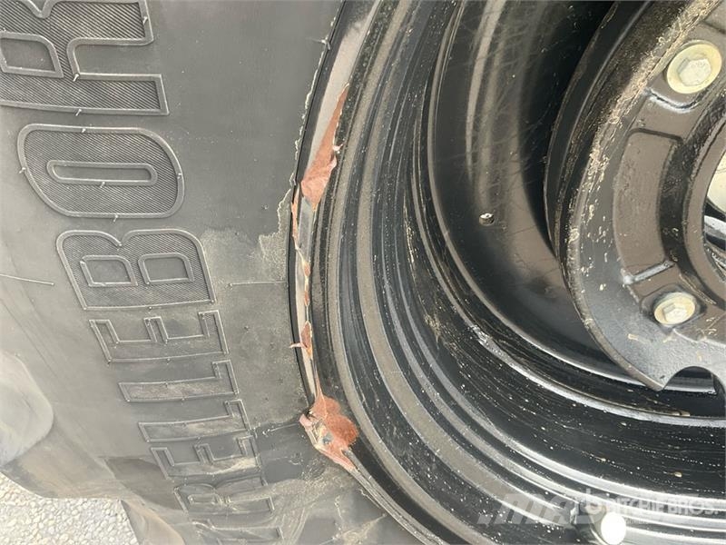 Valtra T255 Versu 4WD Tractor Traktori