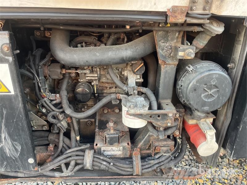 Van Eck Tri/A Refrigerated Trailer 冷凍冷蔵トレーラー