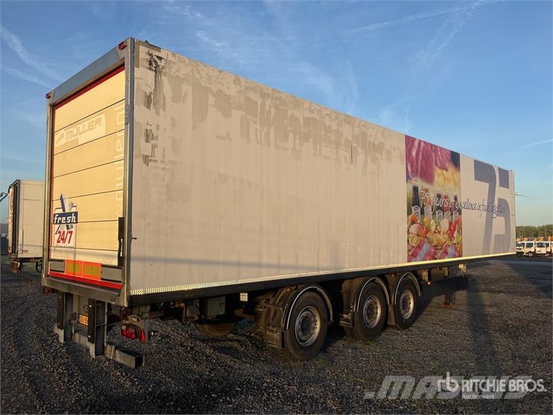 Van Eck Tri/A Refrigerated Trailer 冷凍冷蔵トレーラー
