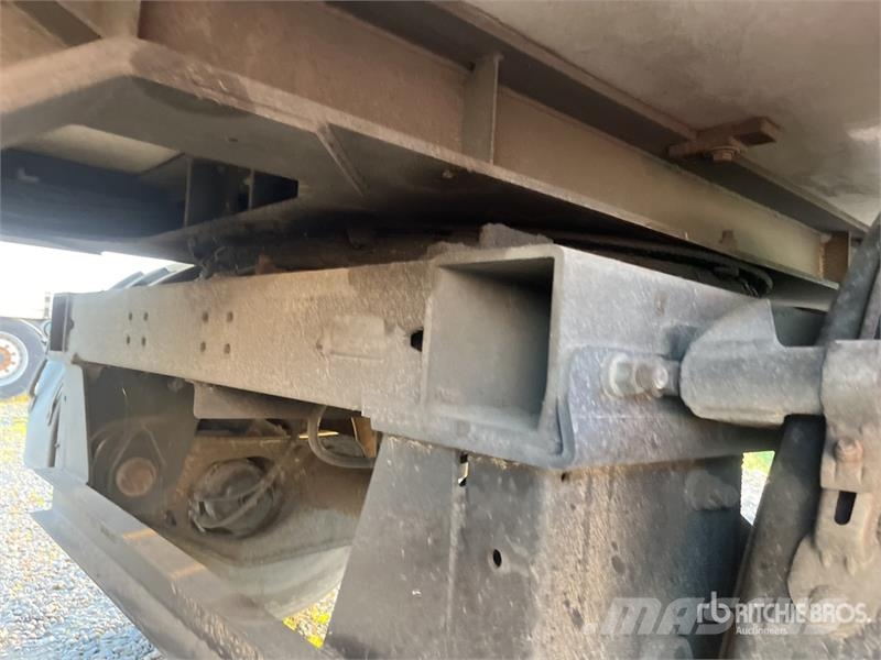 Van Eck Tri/A Refrigerated Trailer 冷凍冷蔵トレーラー