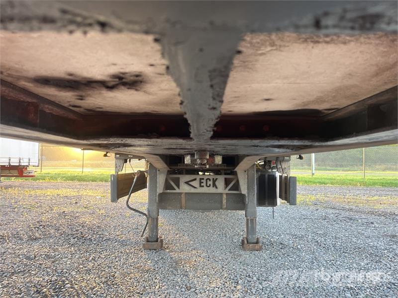 Van Eck Tri/A Refrigerated Trailer 冷凍冷蔵トレーラー