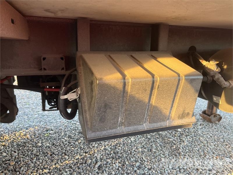 Van Eck Tri/A Refrigerated Trailer 冷凍冷蔵トレーラー