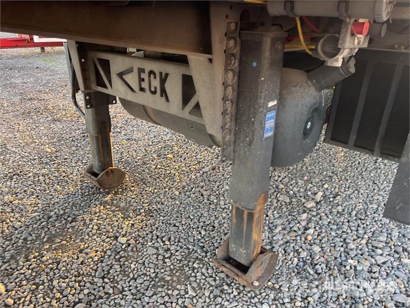 Van Eck Tri/A Refrigerated Trailer 冷凍冷蔵トレーラー