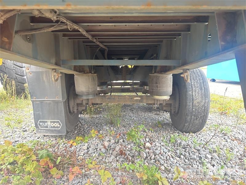 Van Hool 3B2022 Tri/A 3.5" Kingpin Heavy-duty Flatbed Trail Madelhaagised