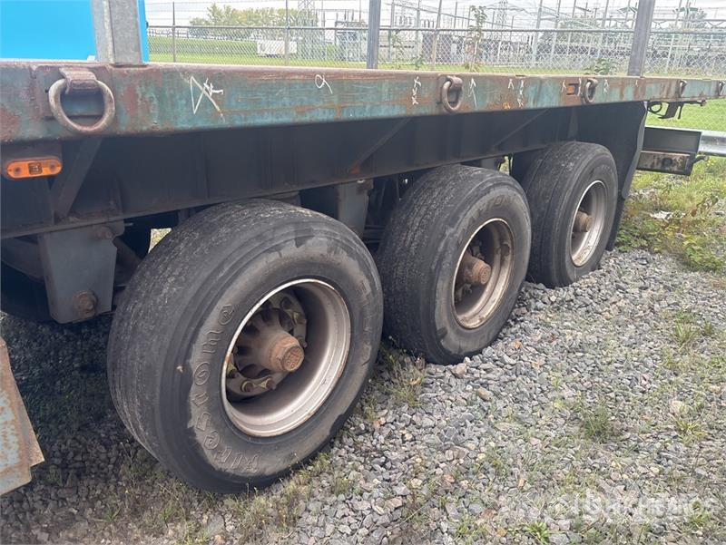 Van Hool 3B2022 Tri/A 3.5" Kingpin Heavy-duty Flatbed Trail Madelhaagised