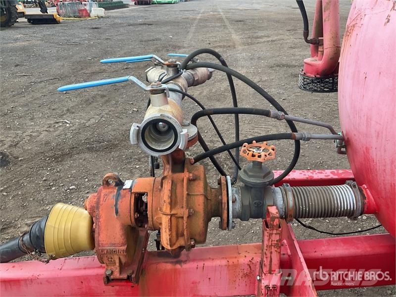  Vapo PSPU-4000 S/A Tanker Trailer Прицепы-цистерны