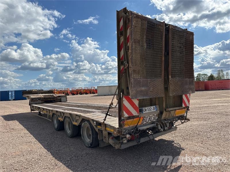 Verem VPE3S42N Tri/A Tri/A Semi-Remorque Porte Engin 3 E Nizki nakladalci