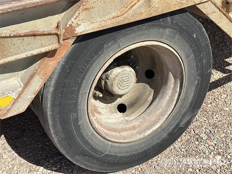 Verem VPE3S42N Tri/A Tri/A Semi-Remorque Porte Engin 3 E Nizki nakladalci