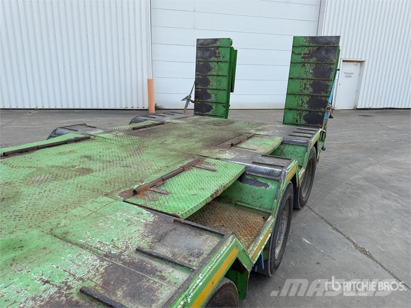 Verem VPS3-42CNTS4MV 45000 kg Tri/A Extendable Hydraulic Incarcator agabaritic