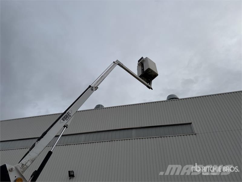 VERSALIFT ETL 32 125 10.5 m on Renault Trucks Master Camion  Truck mounted platforms