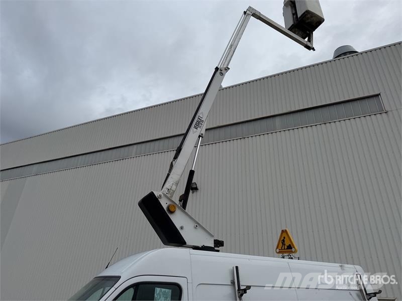 VERSALIFT ETL 32 125 10.5 m on Renault Trucks Master Camion  Truck mounted platforms