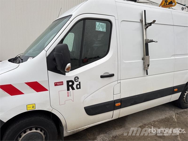 VERSALIFT ETL 32 125 10.5 m on Renault Trucks Master Camion  Truck mounted platforms