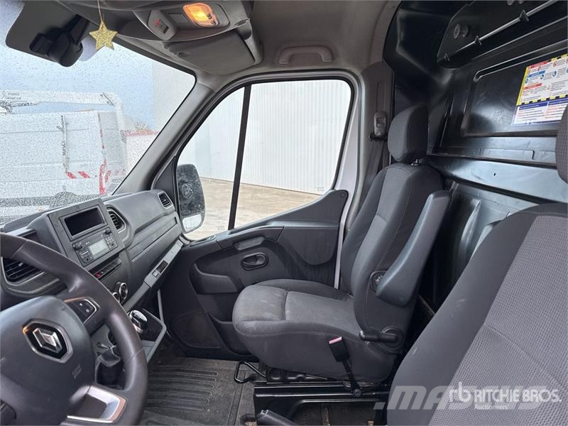 VERSALIFT ETL 32 125 10.5 m on Renault Trucks Master Camion  Truck mounted platforms