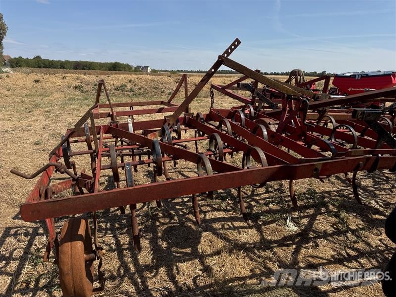 Vibroculteur Porte 5.4 m 3-Point Cultivator Cultivatoare