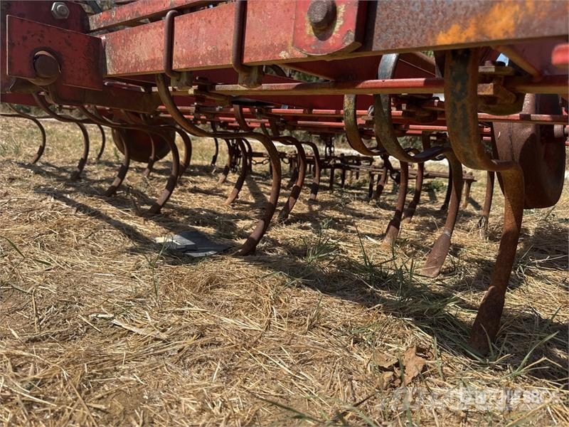 Vibroculteur Porte 5.4 m 3-Point Cultivator Cultivatoare