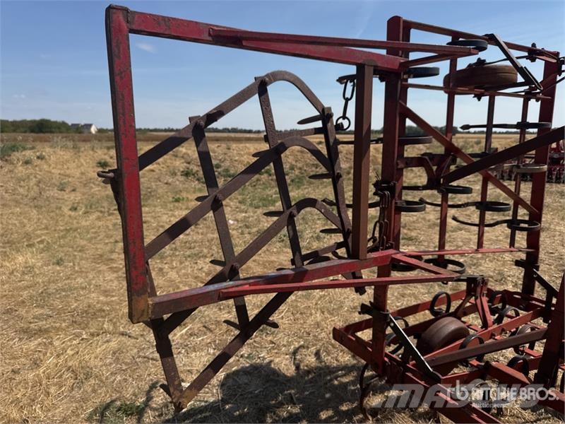 Vibroculteur Porte 5.4 m 3-Point Cultivator Cultivatoare