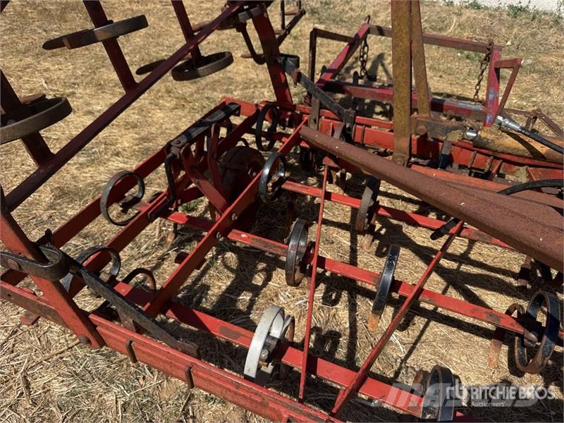 Vibroculteur Porte 5.4 m 3-Point Cultivator Cultivatoare