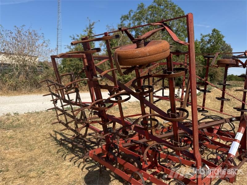 Vibroculteur Porte 5.4 m 3-Point Cultivator Cultivatoare