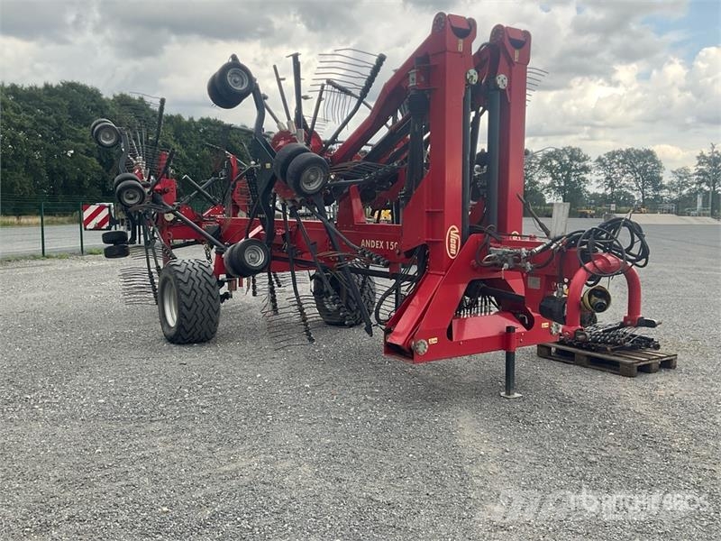 Vicon Andex 1504 15 m 4 Rotor Hay Rake テッダー・テッダーレーキ