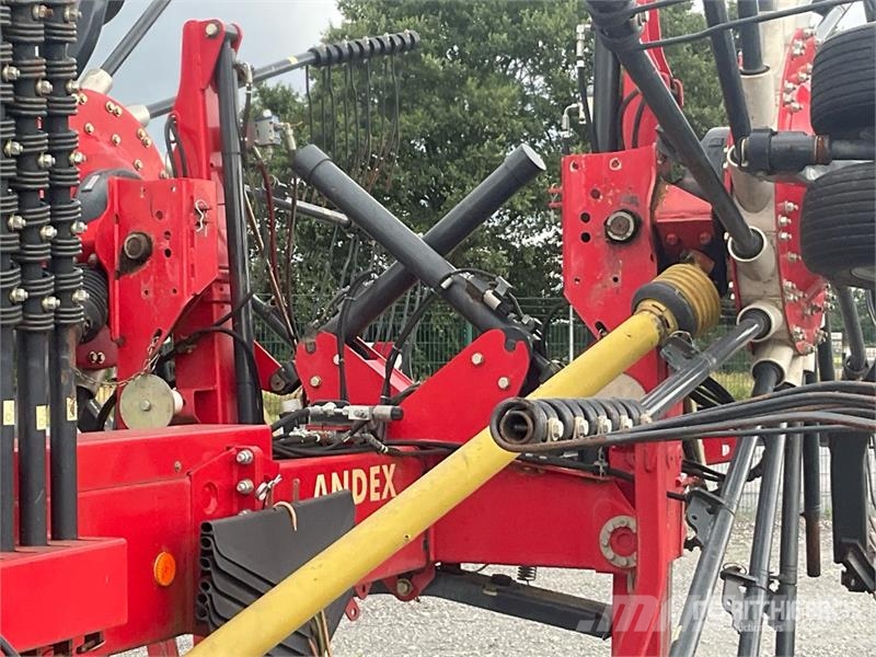 Vicon Andex 1504 15 m 4 Rotor Hay Rake テッダー・テッダーレーキ