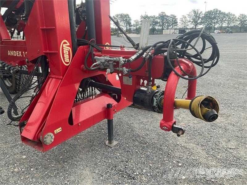 Vicon Andex 1504 15 m 4 Rotor Hay Rake テッダー・テッダーレーキ