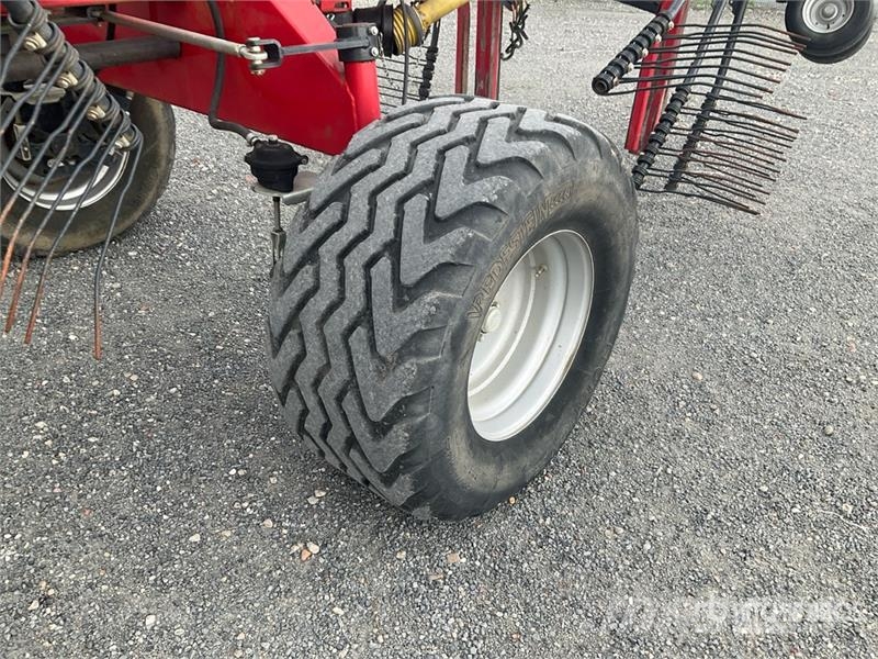 Vicon Andex 1504 15 m 4 Rotor Hay Rake テッダー・テッダーレーキ