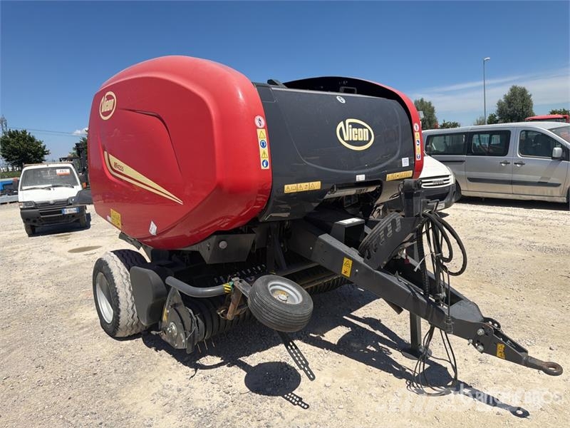 Vicon RF 4255 Round Baler Round balers
