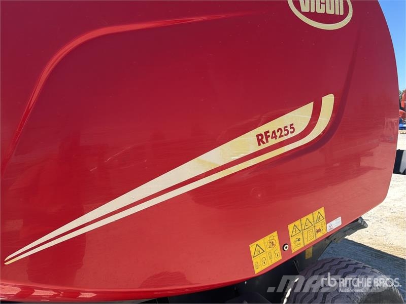 Vicon RF 4255 Round Baler Round balers