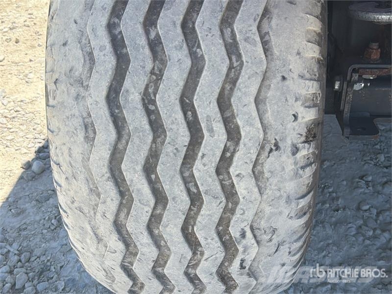 Vicon RF 4255 Round Baler Round balers
