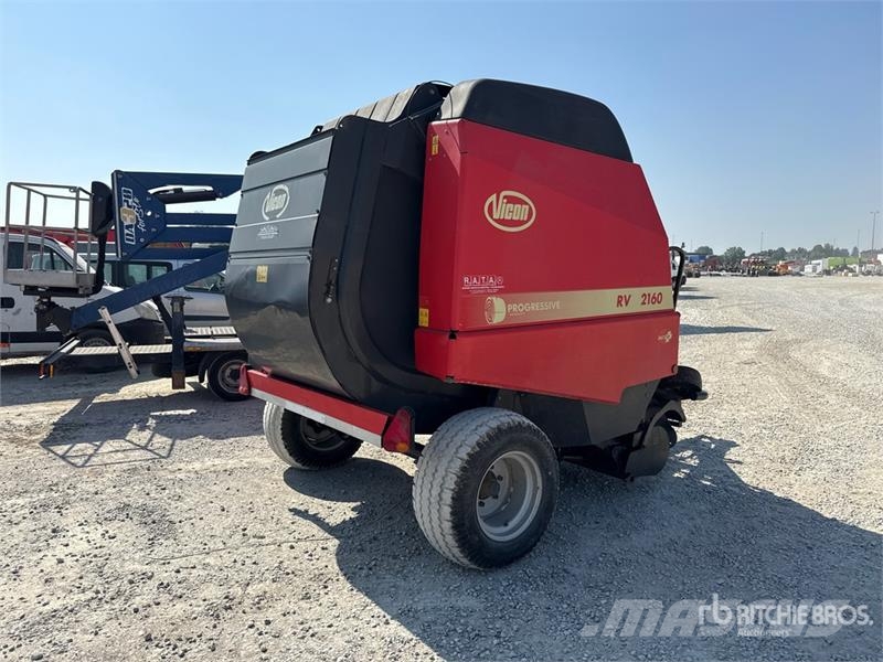 Vicon RV2160 Round Baler Round balers