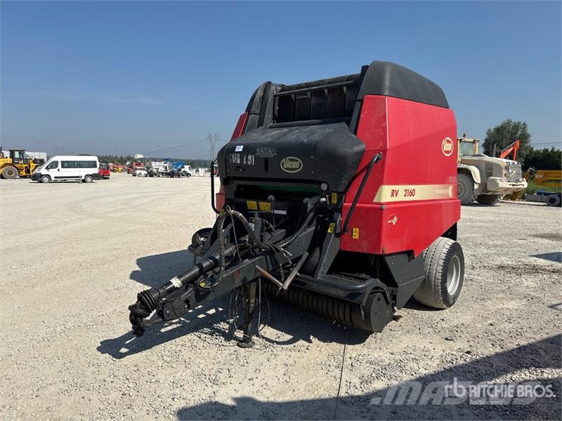 Vicon RV2160 Round Baler Round balers