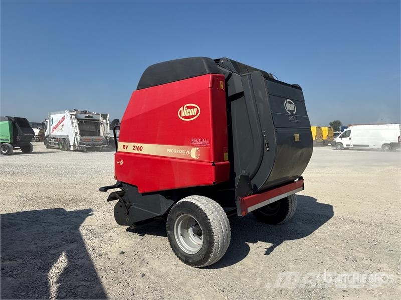Vicon RV2160 Round Baler Round balers