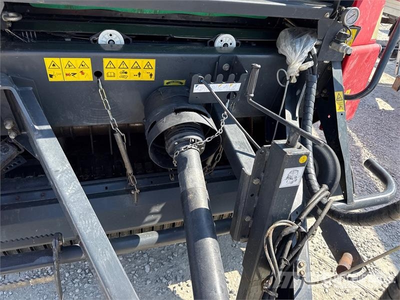 Vicon RV2160 Round Baler Round balers