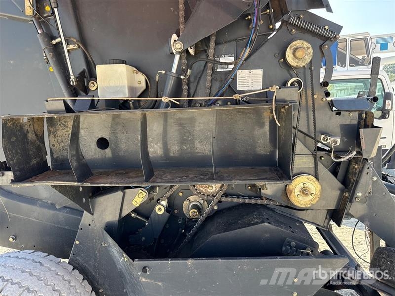 Vicon RV2160 Round Baler Round balers
