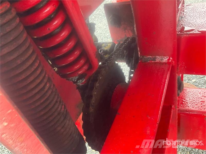 Vicon S/A Pull-Type Fertilizer Spreader Flüssigdüngerstreuer