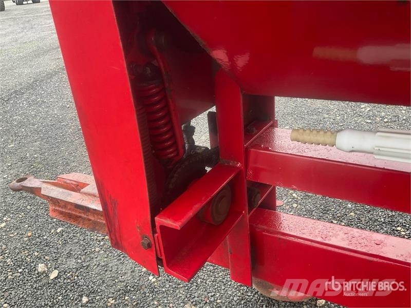 Vicon S/A Pull-Type Fertilizer Spreader Flüssigdüngerstreuer