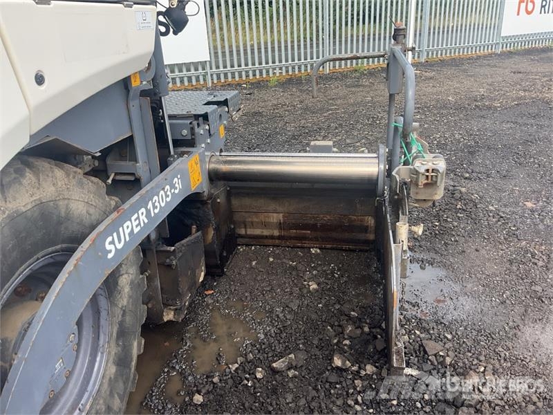 Vögele Super 1303-3i Wheel Asphalt Paver Asphalt pavers