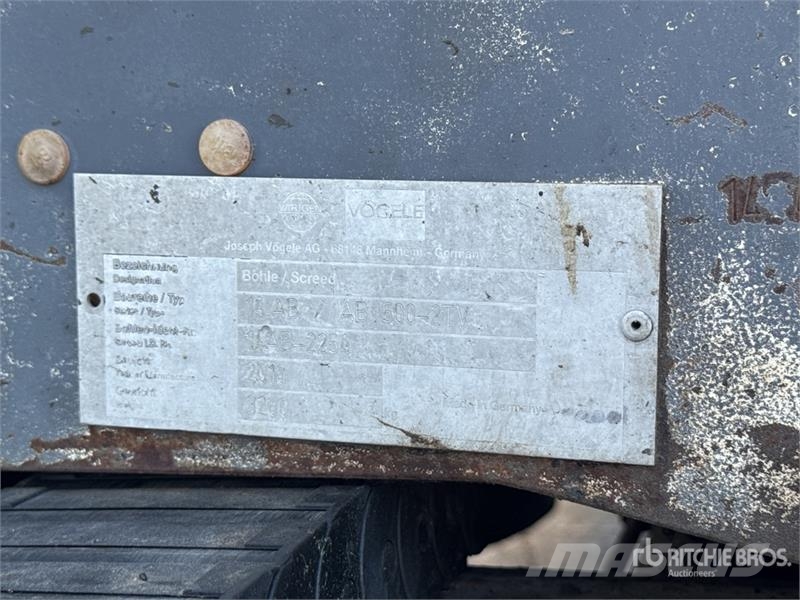 Vögele Super 1800-2 Track Finisseur Sur Chenilles Asphalt Asphalt pavers