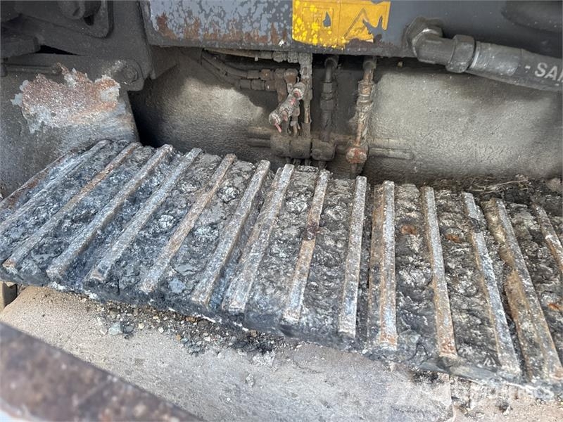 Vögele Super 1800-2 Track Finisseur Sur Chenilles Asphalt Asfaltni finišeri