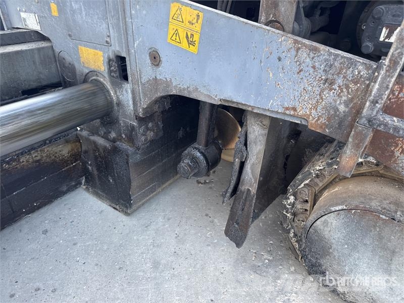 Vögele Super 1800-2 Track Finisseur Sur Chenilles Asphalt Asfaltni finišeri