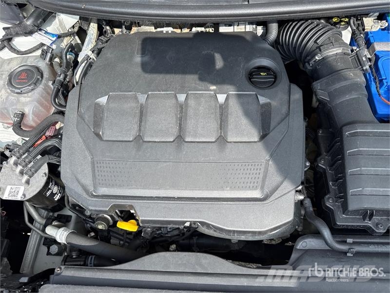 Volkswagen Caddy 2.0 TDI 122CV E6 4MOTION Cargo Van Gesloten bedrijfswagens