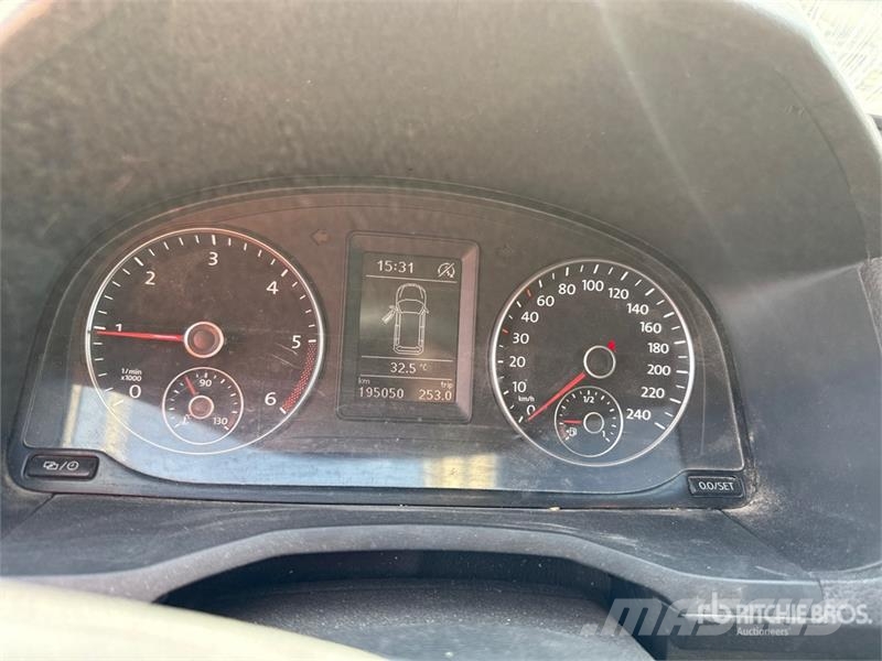 Volkswagen Caddy 2.0 TDI 122CV EURO6 4X4 Cargo Van شاحنة مقفلة