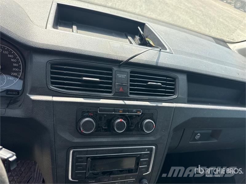 Volkswagen Caddy 2.0 TDI 122CV EURO6 4X4 Cargo Van شاحنة مقفلة
